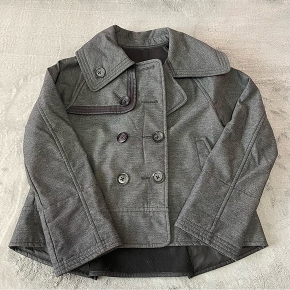 Lululemon Coco Softshell Black/Grey Jacket - Size 4 - Water & Wind Resistant - Picture 5 of 9